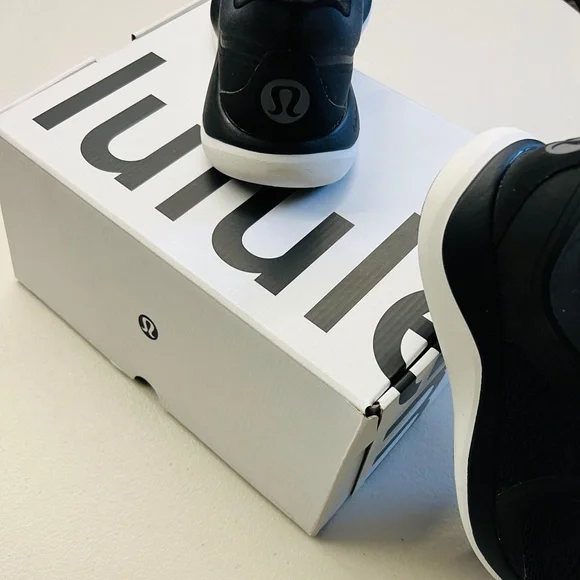 💎NWT LULULEMON Chargefeel Low Women's Workout Shoes - Picture 11 of 13